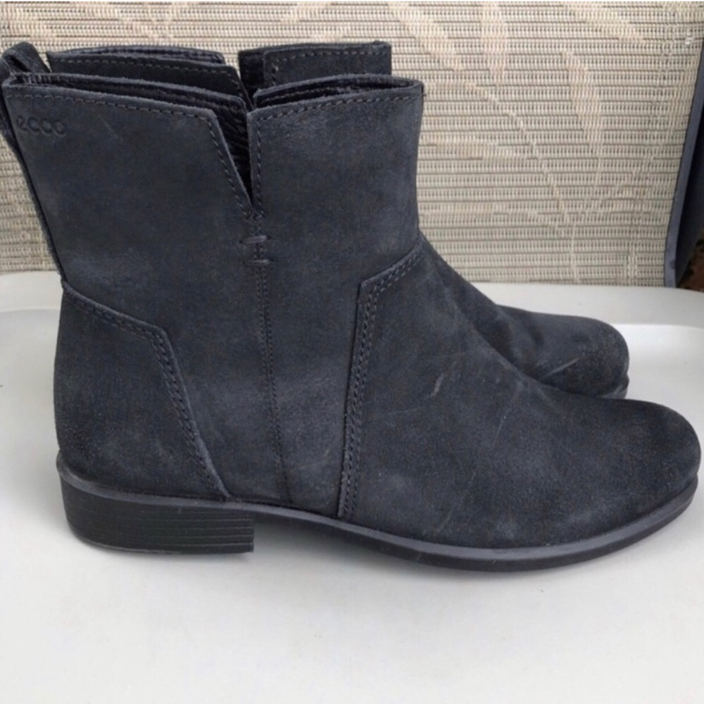 Ecco Charcoal Gray Leather Slip on Booties. Size 41.